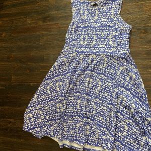 Blue and white fun detailed knit dress